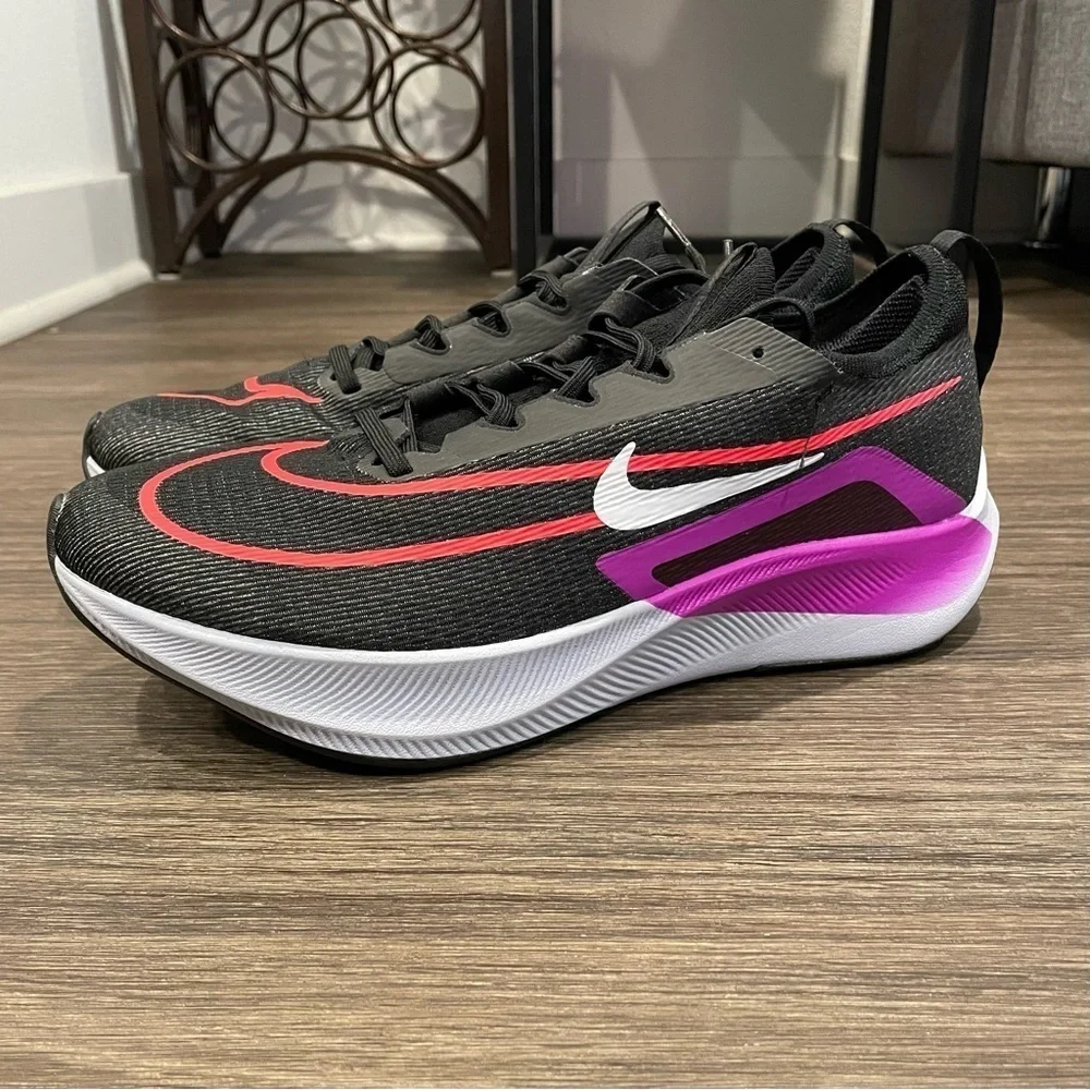 Nike Zoom Fly 4 sz 10.5